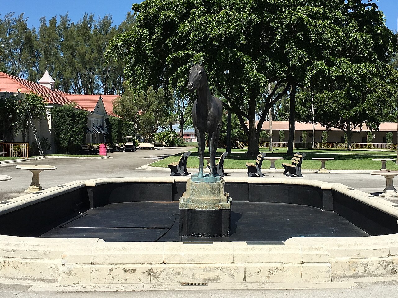 Citation Statue Hialeah Park Race Track 1965 (28831549170)